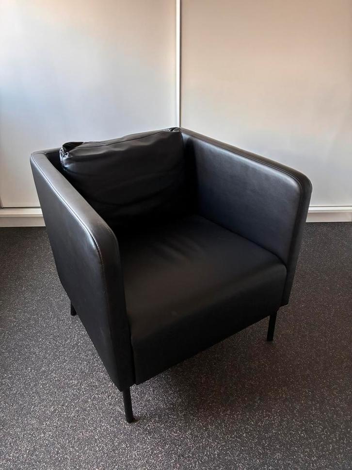 Ikea fauteuil Ekerö zwart, Huis en Inrichting, Fauteuils, Gebruikt, Overige materialen, 50 tot 75 cm, 75 tot 100 cm, Ophalen