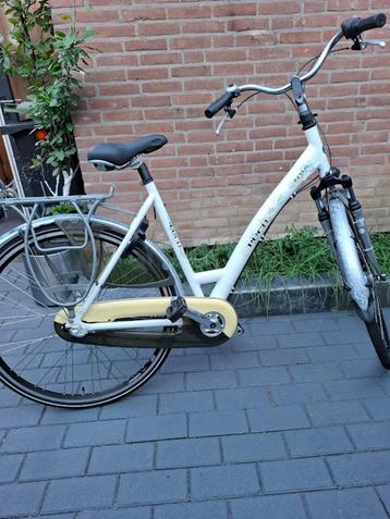 PUCH STYLE DAMESFIETS MET EEN MOOIE VROUWELIJKE👩‍🦰KLEUR🌈 beschikbaar voor biedingen