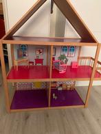 Poppenhuis en toebehorenn, Ophalen of Verzenden, Zo goed als nieuw