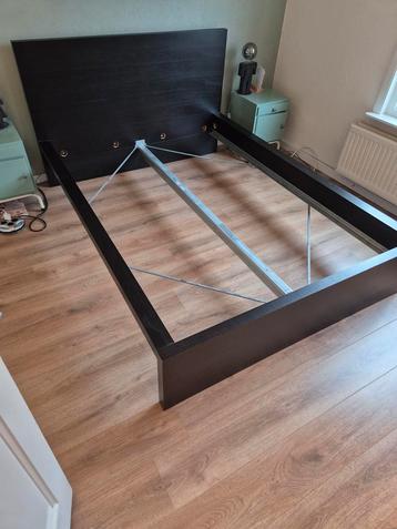 IKEA Bedframe 140x200 cm