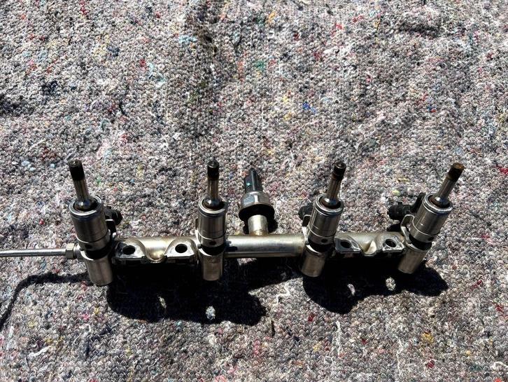 Mini cooper JCW R56 R57 Brandstof rail incl injectors, Auto-onderdelen, Brandstofsystemen, Mini, Ophalen