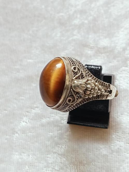 Mooie Zilveren Ring met tijgeroog en bewerkte zijkanten, Sieraden, Tassen en Uiterlijk, Antieke sieraden, Ring, Zilver, Met edelsteen