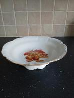 Hutschenreuther fruitschaal op sierlijk voetje :herfstdecor, Ophalen of Verzenden, Overige stijlen, Porselein, Schaal of Schalen