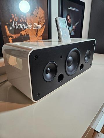 Apple iPod Hi-Fi met iPod en Bluetooth beschikbaar voor biedingen
