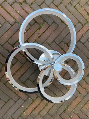 Design led plafondlamp beschikbaar voor biedingen