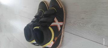 Munich jongens schoenen maat 31 beschikbaar voor biedingen