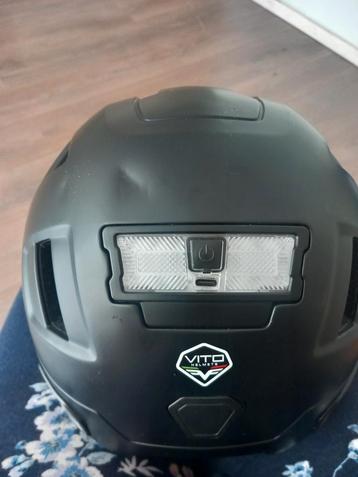 Fiets brommer helm beschikbaar voor biedingen