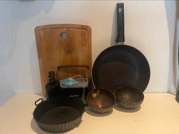 Kitchen Stuff  beschikbaar voor biedingen