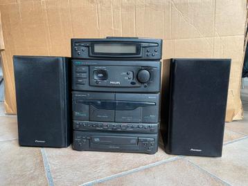 Stereo set radio cd speler. Philips met Pioneer boxen beschikbaar voor biedingen