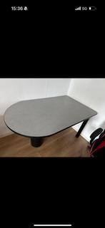 Grijze bureau met zwarte poten, Antiek en Kunst, Antiek | Meubels | Tafels, Ophalen