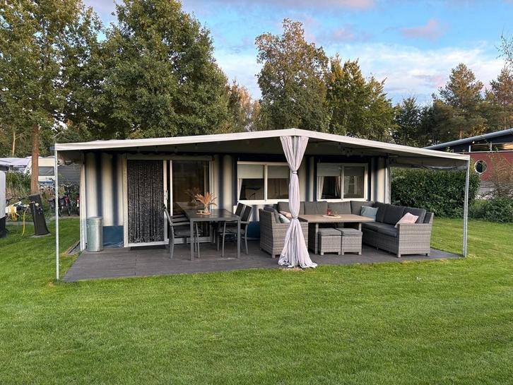 Adria caravan met Ben Eilers (vaste voortent) en luifel, Caravans en Kamperen, Caravans, Particulier, meer dan 6, Rondzit, Adria