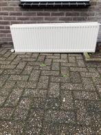 Dubbele radiator, Doe-het-zelf en Verbouw, Verwarming en Radiatoren, 30 tot 80 cm, Gebruikt, Radiator, Ophalen of Verzenden