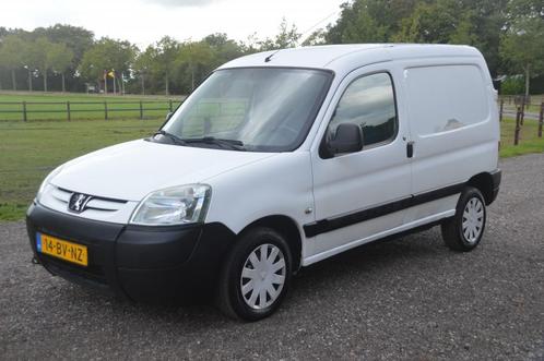Peugeot Partner 190C 2.0 HDI Avant. Airco APK Mei 2026, Auto's, Bestelauto's, Bedrijf, Airbags, Elektrische buitenspiegels, Elektrische ramen