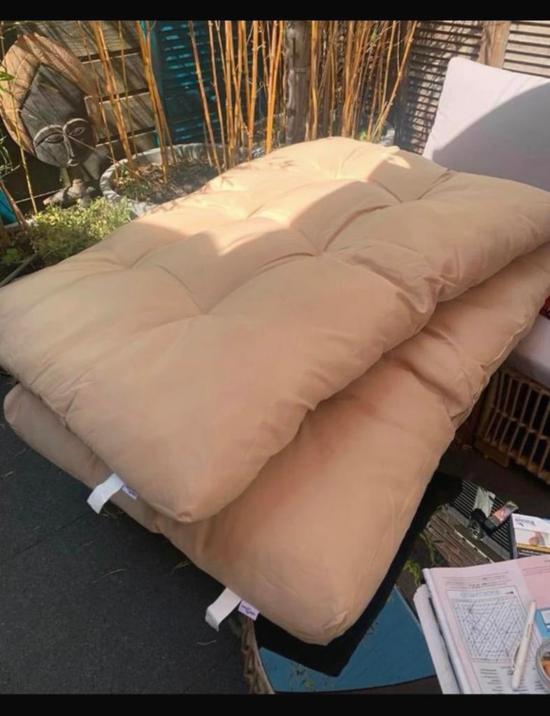 2 Palletkussens - Beige, Ophalen, Zo goed als nieuw