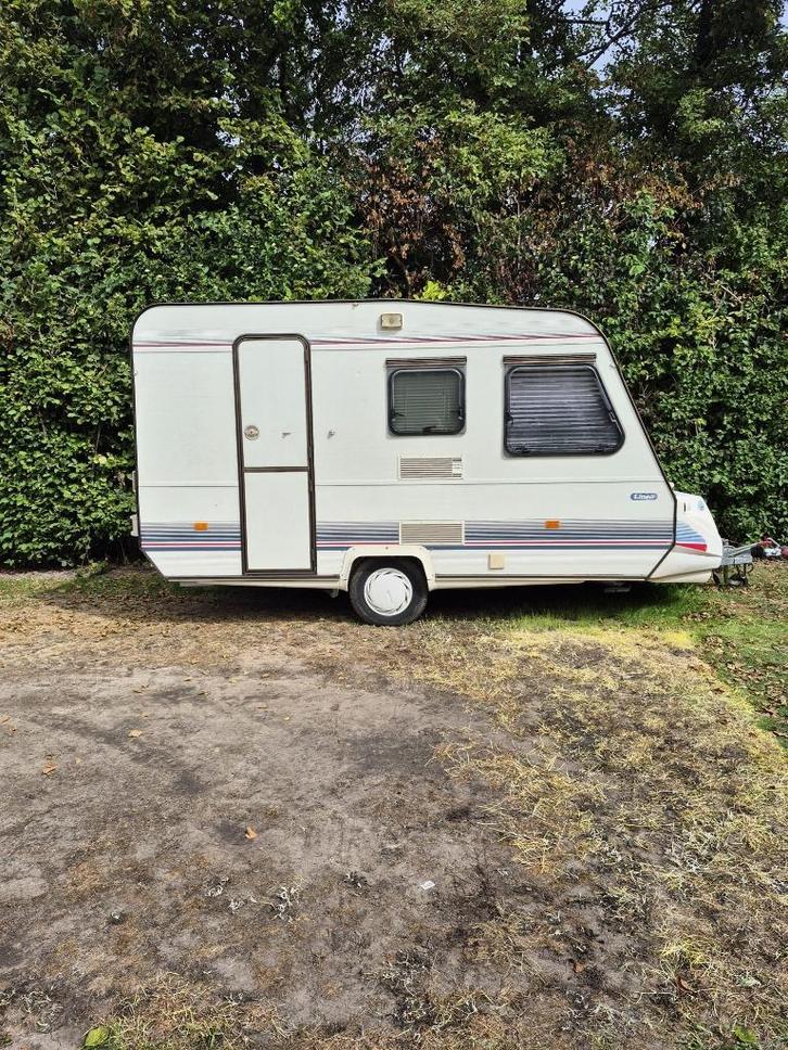 Adria Optima 360 caravan, Caravans en Kamperen, Caravans, Particulier, tot en met 4, 500 - 750 kg, Rondzit, Adria, Dwars-stapelbed