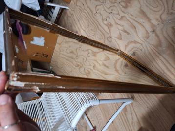 80 x 50 oude spiegel met houten lijst beschikbaar voor biedingen