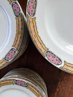 12 pers. Geweldig mooi art deco servies Limoges France, Huis en Inrichting, Ophalen, Zo goed als nieuw, Overige stijlen, Porselein