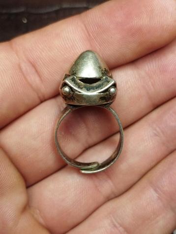 Zilveren vintage ring 835 monster beschikbaar voor biedingen
