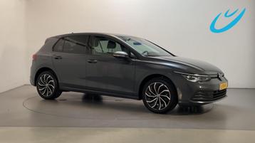Volkswagen Golf 1.5 TSI Life Business Alcantara Virtual Cock beschikbaar voor biedingen