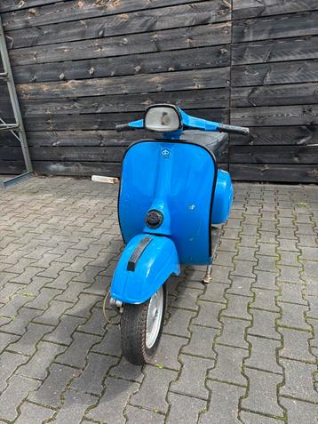 Vespa oldtimer beschikbaar voor biedingen