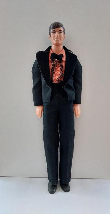 Ken (Mattel Barbie) 