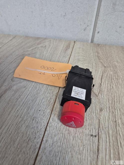 Audi TT 1998 -2005 gevarenlicht schakelaar paniekverlichting, Auto-onderdelen, Dashboard en Schakelaars, Audi, Gebruikt, Ophalen of Verzenden