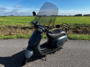BTC Riva Luxury - Snor Scooter  beschikbaar voor biedingen