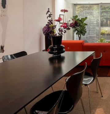 Magis design eettafel zwart beschikbaar voor biedingen