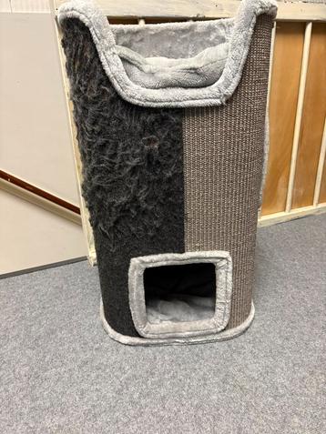 Katten krabton klimmeubel met slaapplekjes beschikbaar voor biedingen