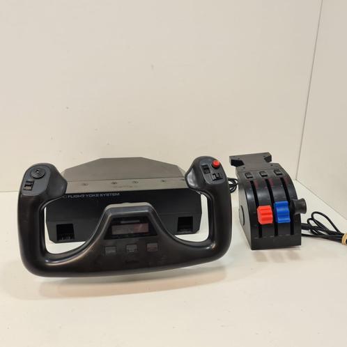 Saitek Pro Flight Yoke System incl. Throttle in Goede Staat, Spelcomputers en Games, Spelcomputers | Overige, Zo goed als nieuw