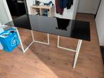 Glass desk Ikea 150x67cm, Huis en Inrichting, Ophalen, Gebruikt, Bureau