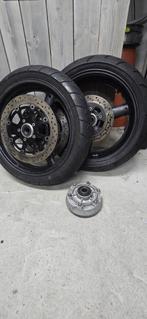 Suzuki Hayabusa 99/07 Velgen met schijven en tandwielhouder., Motoren, Onderdelen | Suzuki, Ophalen of Verzenden, Gebruikt