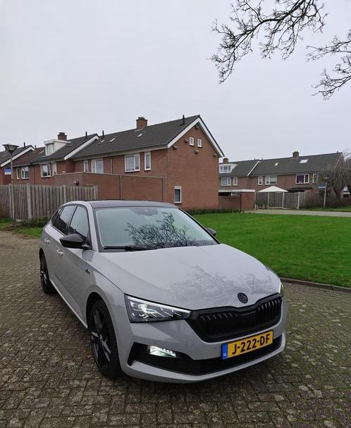 Skoda Scala Monte Carlo 1.5 TSI 150pk automaat  Nardo Grey, Auto's, Skoda, Particulier, Scala, 360° camera, ABS, Achteruitrijcamera