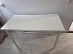Tafel / bureau wit met vierkante poten, Ophalen, Gebruikt, 100 tot 150 cm, 50 tot 100 cm