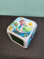 Mario & Yoshi Digitale Wekker, Ophalen of Verzenden, Zo goed als nieuw, Digitaal, Wekker of Tafelklok