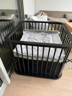 Vierkante baby box met ovale hoeken., Ophalen of Verzenden, Gebruikt, Overige vormen, Boxkleed