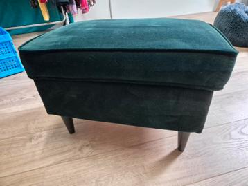 Petrolkleurig ikea voetenbankje beschikbaar voor biedingen