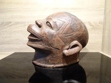 Afrikaans Makonde masker beschikbaar voor biedingen