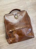 Vintage leren tas, ook te gebruiken als rugtas, Sieraden, Tassen en Uiterlijk, Tassen | Schooltassen, Bruin, Overige typen, Ophalen of Verzenden