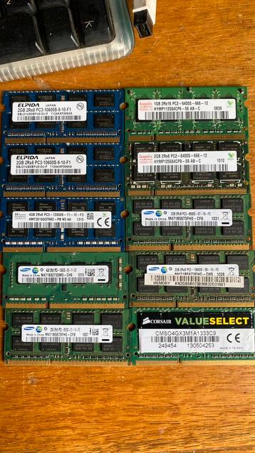 Meerdere Ram geheugen strips beschikbaar voor biedingen