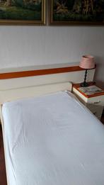 Eenpersoonsbed met nachtkastje en ombouw, Gebruikt, 90 cm, Eenpersoons, Wit