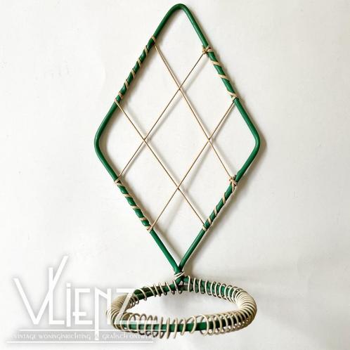 Vintage, retro, midcentury plantenhanger, wandhanger draad, Verzamelen, Retro, Huis en Inrichting, Ophalen of Verzenden