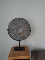 Molensteen op standaard grijs, Huis en Inrichting, Ophalen, Zo goed als nieuw