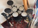 Roland TD1 V-drums dubbele baspedaal met kruk en tapijt, Muziek en Instrumenten, Drumstellen en Slagwerk, Ophalen, Gebruikt, Roland