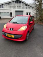 Peugeot 107 NIEUWE APK 1.0 12V 3DR 2007 Rood, Voorwielaandrijving, Stof, Zwart, USB