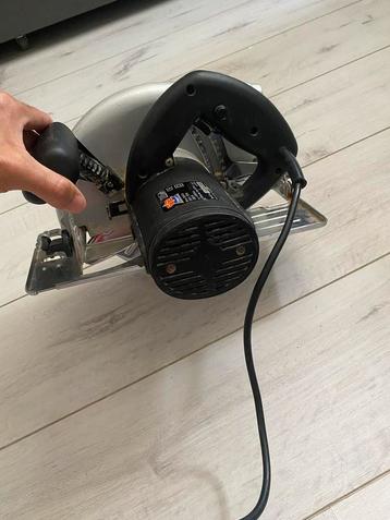 Circelzaagmachine beschikbaar voor biedingen