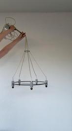 Design kroonluchter met matte glazen kapjes, Huis en Inrichting, Lampen | Kroonluchters, Ophalen of Verzenden, Zo goed als nieuw