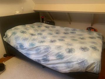 Bed 140 x 200 beschikbaar voor biedingen