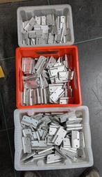 Partij Aluminium Scharnieren - 650 stuks, Doe-het-zelf en Verbouw, Hang- en Sluitwerk, Ophalen, Nieuw, Overige materialen, Scharnier