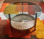 Vintage, design bijzettafel, salontafel. Rookglas, Huis en Inrichting, Tafels | Bijzettafels, Ophalen, Rond